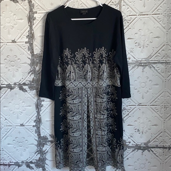 J. Jill Dresses & Skirts - Black paisley patterned dress